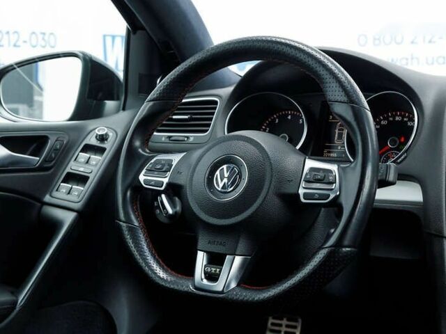 Фольксваген Гольф ГТИ, объемом двигателя 2 л и пробегом 222 тыс. км за 12000 $, фото 26 на Automoto.ua