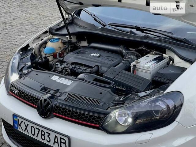 Фольксваген Гольф ГТИ, объемом двигателя 2 л и пробегом 202 тыс. км за 10799 $, фото 26 на Automoto.ua