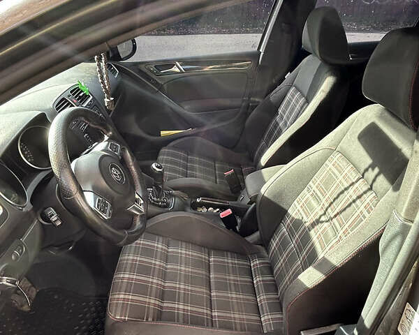 Фольксваген Гольф ГТИ, объемом двигателя 2 л и пробегом 181 тыс. км за 9999 $, фото 7 на Automoto.ua