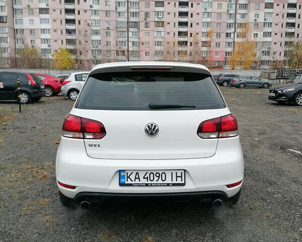 Фольксваген Гольф ГТИ, объемом двигателя 2 л и пробегом 173 тыс. км за 11500 $, фото 9 на Automoto.ua