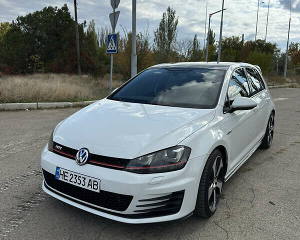 Фольксваген Гольф ГТИ, объемом двигателя 1.98 л и пробегом 157 тыс. км за 14000 $, фото 5 на Automoto.ua