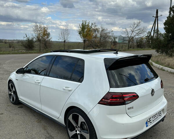 Фольксваген Гольф ГТИ, объемом двигателя 1.98 л и пробегом 157 тыс. км за 14000 $, фото 23 на Automoto.ua