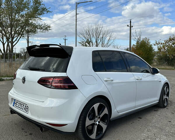 Фольксваген Гольф ГТИ, объемом двигателя 1.98 л и пробегом 157 тыс. км за 14000 $, фото 7 на Automoto.ua