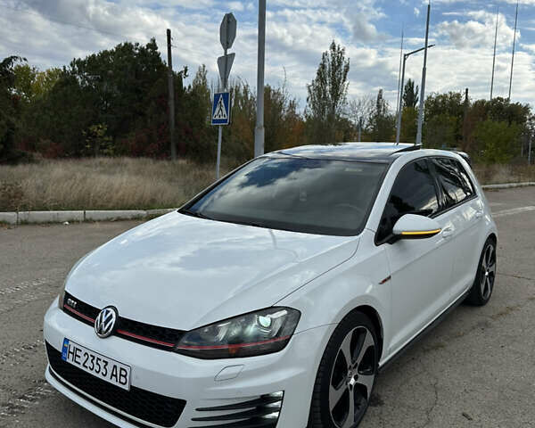 Фольксваген Гольф ГТИ, объемом двигателя 1.98 л и пробегом 157 тыс. км за 14000 $, фото 26 на Automoto.ua