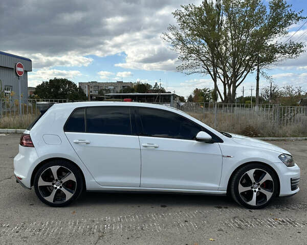 Фольксваген Гольф ГТИ, объемом двигателя 1.98 л и пробегом 157 тыс. км за 14000 $, фото 8 на Automoto.ua