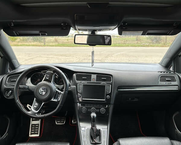 Фольксваген Гольф ГТИ, объемом двигателя 1.98 л и пробегом 157 тыс. км за 14000 $, фото 16 на Automoto.ua