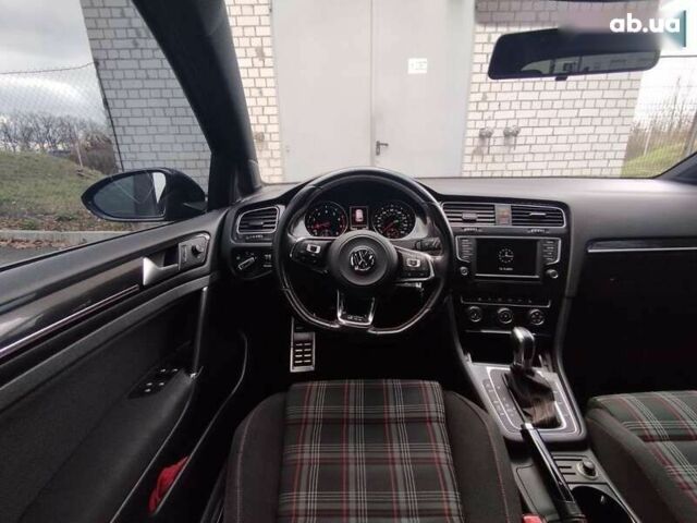Фольксваген Гольф ГТИ, объемом двигателя 2 л и пробегом 149 тыс. км за 16390 $, фото 19 на Automoto.ua