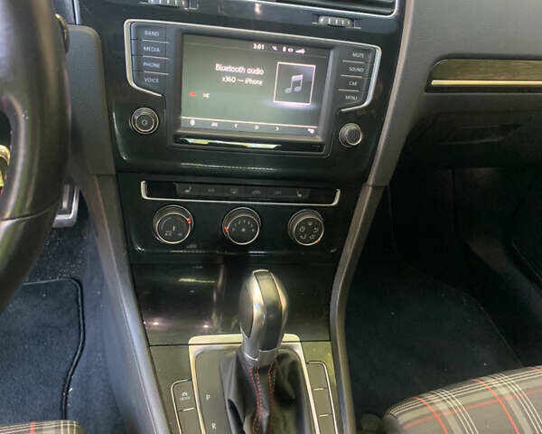 Фольксваген Гольф ГТИ, объемом двигателя 2 л и пробегом 88 тыс. км за 15450 $, фото 25 на Automoto.ua