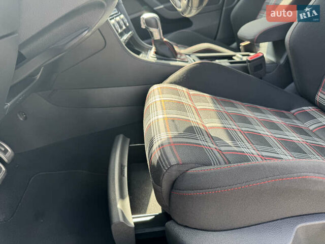 Фольксваген Гольф ГТІ, об'ємом двигуна 1.98 л та пробігом 122 тис. км за 21700 $, фото 15 на Automoto.ua