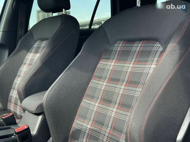 Фольксваген Гольф ГТІ, об'ємом двигуна 2 л та пробігом 117 тис. км за 22700 $, фото 29 на Automoto.ua