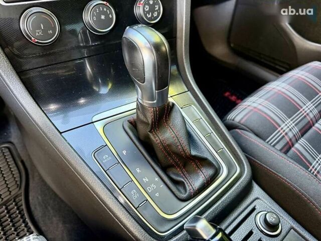 Фольксваген Гольф ГТИ 2017 в Днепре (Днепропетровске) на Automoto.ua Фольксваген Гольф ГТИ, объемом двигателя 2 л и пробегом 155 тыс. км за 12300 $, фото 23 на Automoto.ua