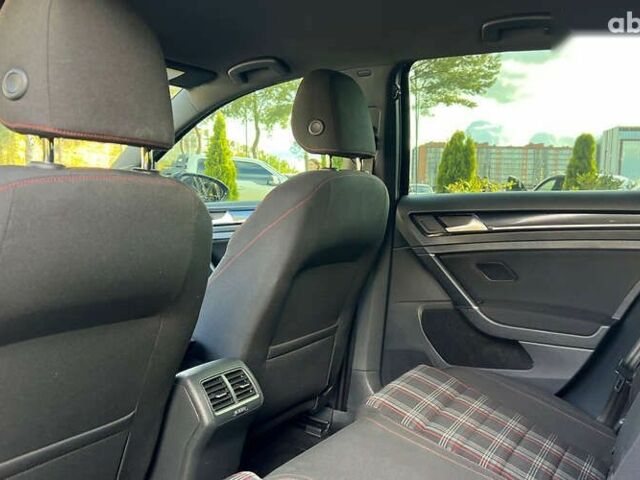 Фольксваген Гольф ГТІ, об'ємом двигуна 2 л та пробігом 75 тис. км за 15850 $, фото 23 на Automoto.ua