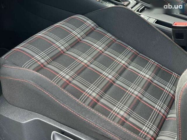 Фольксваген Гольф ГТІ, об'ємом двигуна 2 л та пробігом 117 тис. км за 22700 $, фото 28 на Automoto.ua