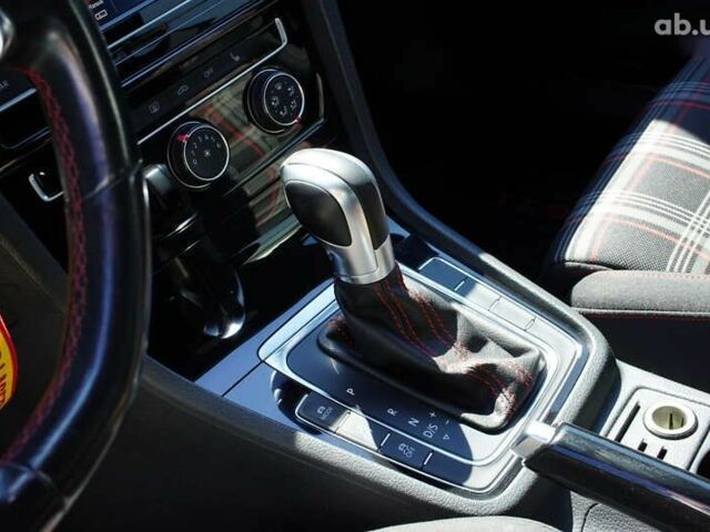 Фольксваген Гольф ГТИ, объемом двигателя 2 л и пробегом 167 тыс. км за 16100 $, фото 22 на Automoto.ua