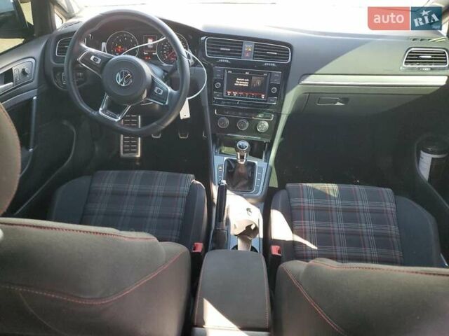 Фольксваген Гольф ГТІ, об'ємом двигуна 1.98 л та пробігом 51 тис. км за 5100 $, фото 7 на Automoto.ua