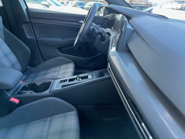 Фольксваген Гольф ГТИ, объемом двигателя 2 л и пробегом 3 тыс. км за 34343 $, фото 3 на Automoto.ua