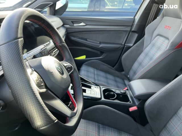 Фольксваген Гольф ГТІ, об'ємом двигуна 2 л та пробігом 6 тис. км за 36408 $, фото 25 на Automoto.ua