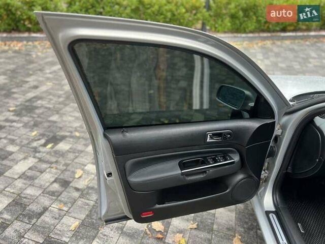 Сірий Фольксваген Гольф ГТІ, об'ємом двигуна 1.6 л та пробігом 263 тис. км за 4000 $, фото 9 на Automoto.ua