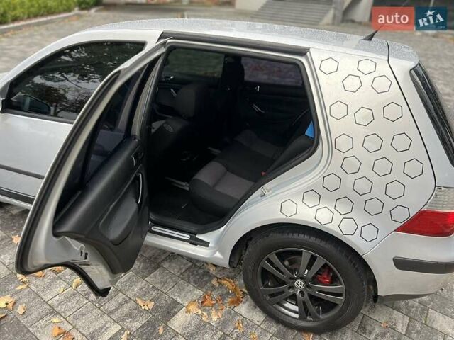 Сірий Фольксваген Гольф ГТІ, об'ємом двигуна 1.6 л та пробігом 263 тис. км за 4000 $, фото 14 на Automoto.ua