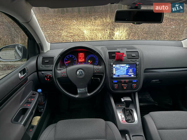 Сірий Фольксваген Гольф ГТІ, об'ємом двигуна 1.4 л та пробігом 132 тис. км за 8800 $, фото 6 на Automoto.ua