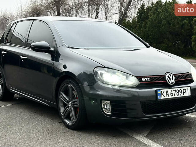 Серый Фольксваген Гольф ГТИ, объемом двигателя 2 л и пробегом 222 тыс. км за 8300 $, фото 3 на Automoto.ua