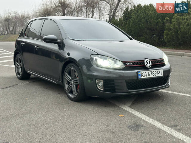 Серый Фольксваген Гольф ГТИ, объемом двигателя 2 л и пробегом 222 тыс. км за 8300 $, фото 3 на Automoto.ua