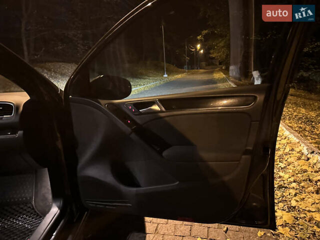 Сірий Фольксваген Гольф ГТІ, об'ємом двигуна 2 л та пробігом 224 тис. км за 9400 $, фото 17 на Automoto.ua