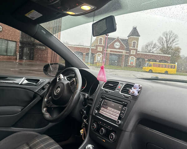 Серый Фольксваген Гольф ГТИ, объемом двигателя 1.98 л и пробегом 158 тыс. км за 11800 $, фото 8 на Automoto.ua