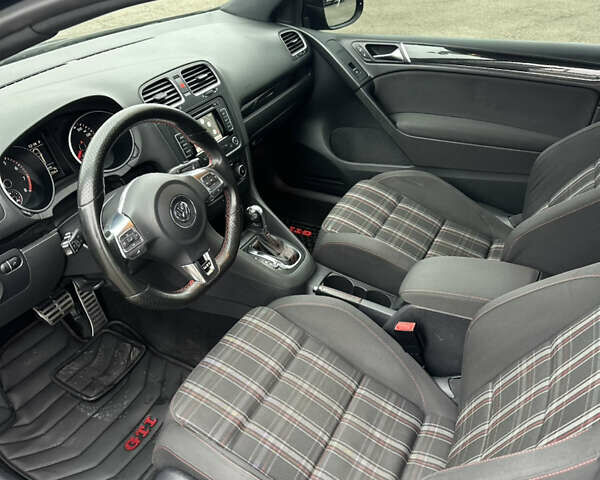 Серый Фольксваген Гольф ГТИ, объемом двигателя 1.98 л и пробегом 221 тыс. км за 9900 $, фото 12 на Automoto.ua