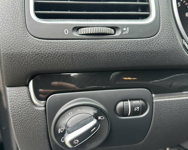 Серый Фольксваген Гольф ГТИ, объемом двигателя 1.98 л и пробегом 221 тыс. км за 9900 $, фото 16 на Automoto.ua