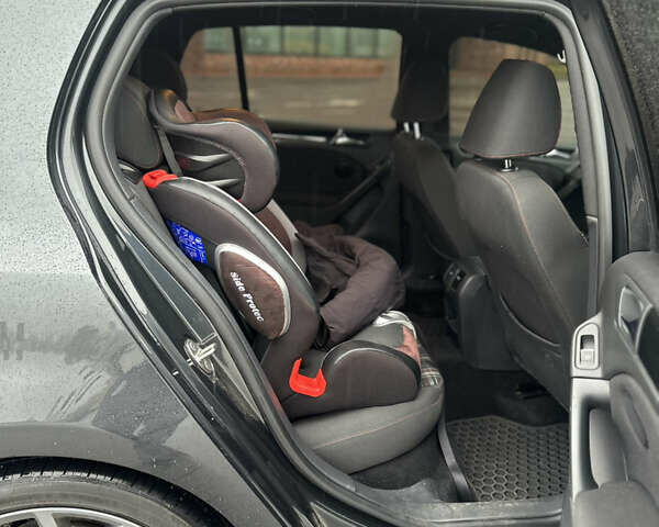 Серый Фольксваген Гольф ГТИ, объемом двигателя 1.98 л и пробегом 158 тыс. км за 11800 $, фото 9 на Automoto.ua