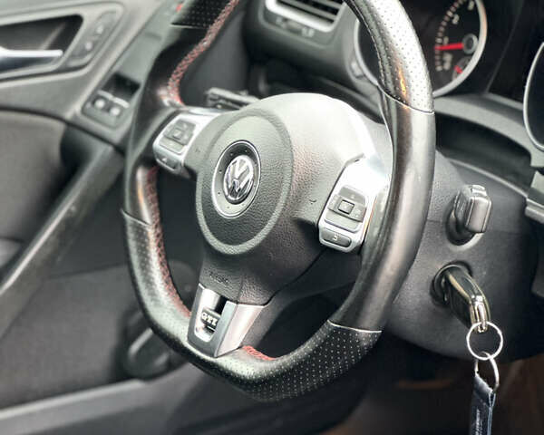 Серый Фольксваген Гольф ГТИ, объемом двигателя 1.98 л и пробегом 221 тыс. км за 9900 $, фото 22 на Automoto.ua