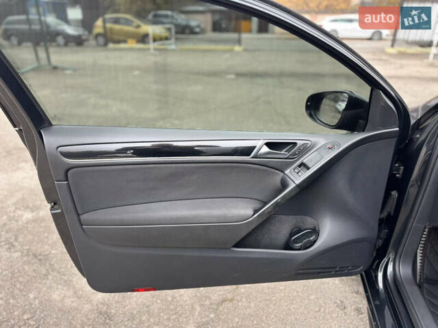 Серый Фольксваген Гольф ГТИ, объемом двигателя 1.98 л и пробегом 221 тыс. км за 9900 $, фото 15 на Automoto.ua