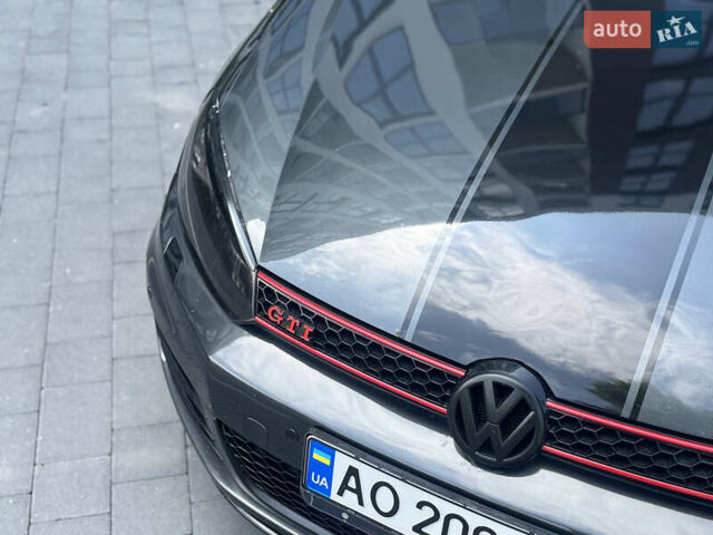 Серый Фольксваген Гольф ГТИ, объемом двигателя 2 л и пробегом 230 тыс. км за 9899 $, фото 6 на Automoto.ua