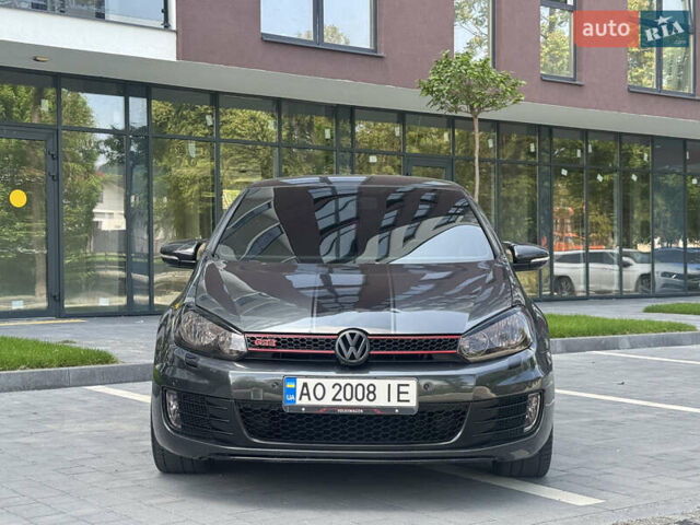 Серый Фольксваген Гольф ГТИ, объемом двигателя 2 л и пробегом 230 тыс. км за 9899 $, фото 12 на Automoto.ua