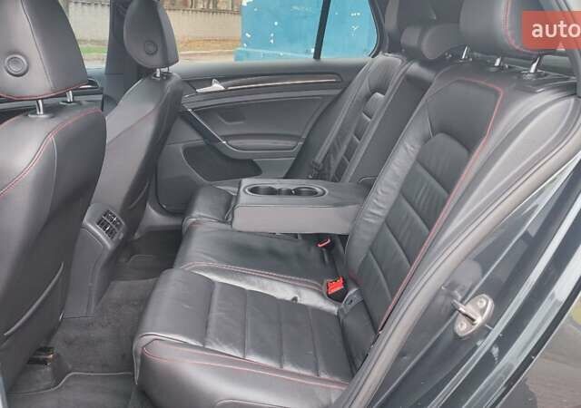 Серый Фольксваген Гольф ГТИ, объемом двигателя 1.98 л и пробегом 147 тыс. км за 13000 $, фото 41 на Automoto.ua