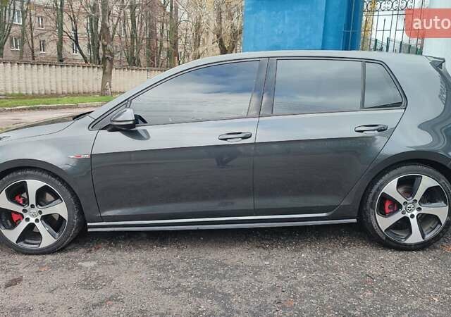 Серый Фольксваген Гольф ГТИ, объемом двигателя 1.98 л и пробегом 147 тыс. км за 13000 $, фото 4 на Automoto.ua