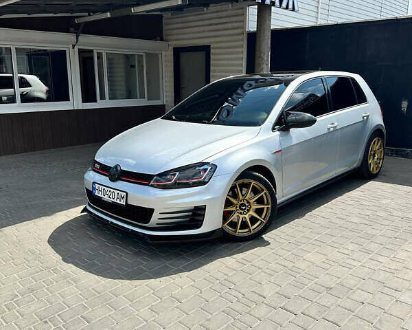 Серый Фольксваген Гольф ГТИ, объемом двигателя 1.98 л и пробегом 223 тыс. км за 14200 $, фото 4 на Automoto.ua