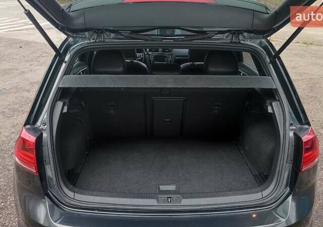 Серый Фольксваген Гольф ГТИ, объемом двигателя 1.98 л и пробегом 147 тыс. км за 13000 $, фото 38 на Automoto.ua