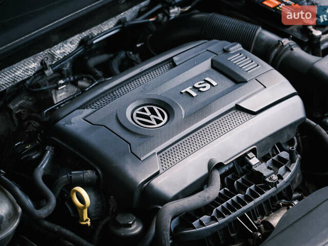 Серый Фольксваген Гольф ГТИ, объемом двигателя 1.98 л и пробегом 169 тыс. км за 13500 $, фото 16 на Automoto.ua