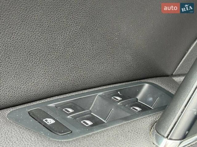 Сірий Фольксваген Гольф ГТІ, об'ємом двигуна 1.98 л та пробігом 138 тис. км за 11990 $, фото 16 на Automoto.ua