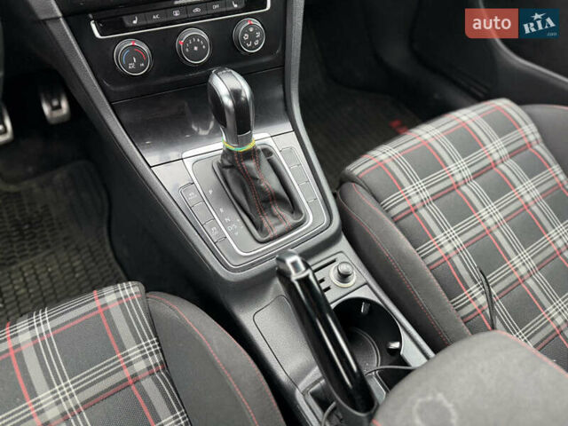 Серый Фольксваген Гольф ГТИ, объемом двигателя 1.98 л и пробегом 180 тыс. км за 13999 $, фото 35 на Automoto.ua