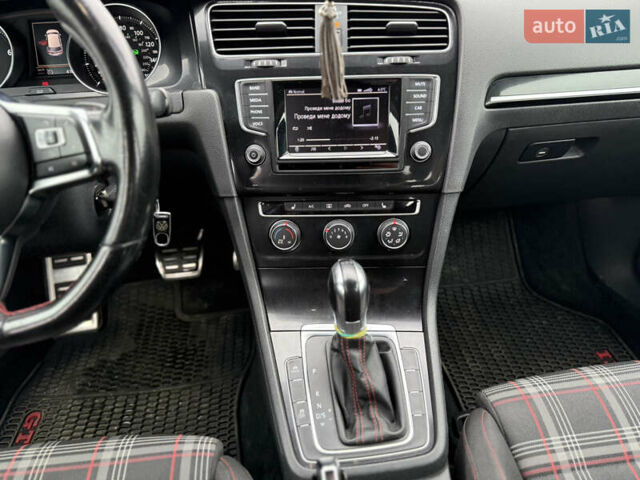 Серый Фольксваген Гольф ГТИ, объемом двигателя 1.98 л и пробегом 180 тыс. км за 13999 $, фото 36 на Automoto.ua