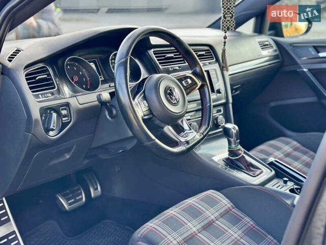 Серый Фольксваген Гольф ГТИ, объемом двигателя 1.98 л и пробегом 187 тыс. км за 13999 $, фото 6 на Automoto.ua