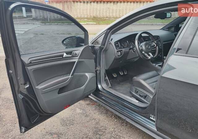 Серый Фольксваген Гольф ГТИ, объемом двигателя 1.98 л и пробегом 147 тыс. км за 13000 $, фото 22 на Automoto.ua