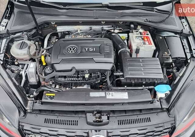 Серый Фольксваген Гольф ГТИ, объемом двигателя 1.98 л и пробегом 147 тыс. км за 13000 $, фото 43 на Automoto.ua