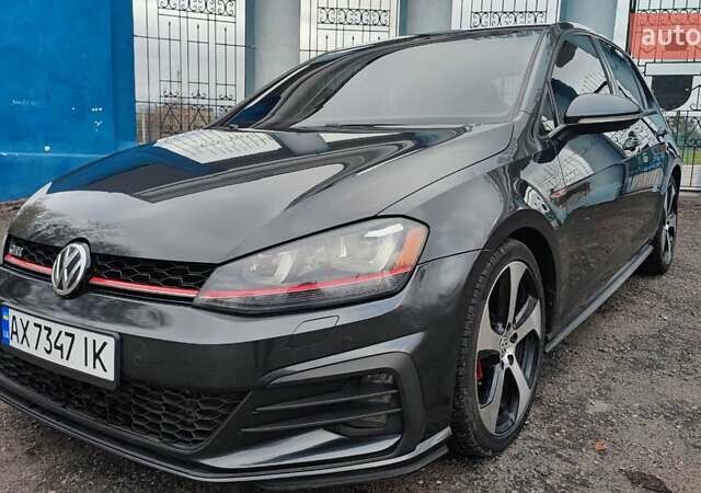 Серый Фольксваген Гольф ГТИ, объемом двигателя 1.98 л и пробегом 147 тыс. км за 13000 $, фото 2 на Automoto.ua