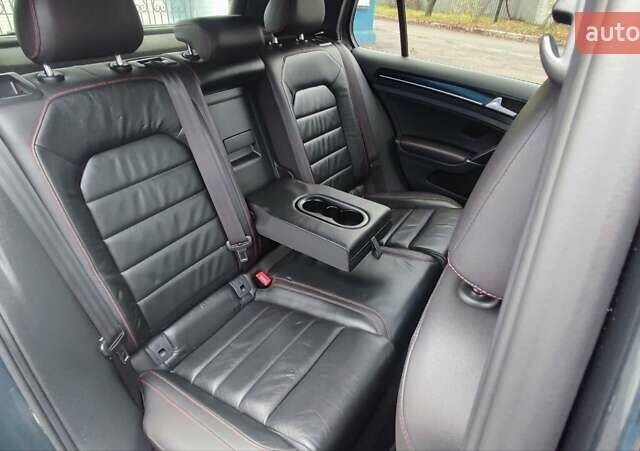 Серый Фольксваген Гольф ГТИ, объемом двигателя 1.98 л и пробегом 147 тыс. км за 13000 $, фото 37 на Automoto.ua