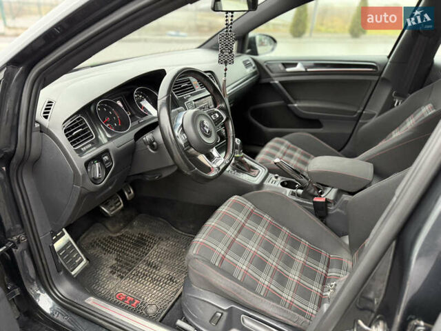 Серый Фольксваген Гольф ГТИ, объемом двигателя 1.98 л и пробегом 180 тыс. км за 13999 $, фото 25 на Automoto.ua