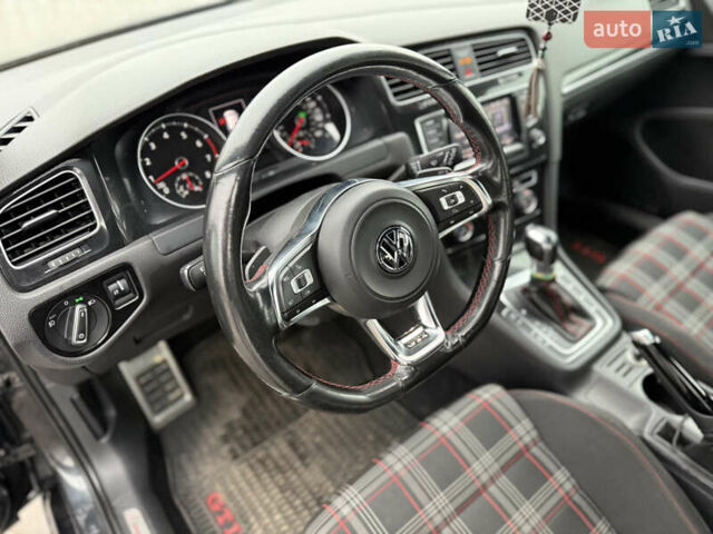 Серый Фольксваген Гольф ГТИ, объемом двигателя 1.98 л и пробегом 180 тыс. км за 13999 $, фото 27 на Automoto.ua